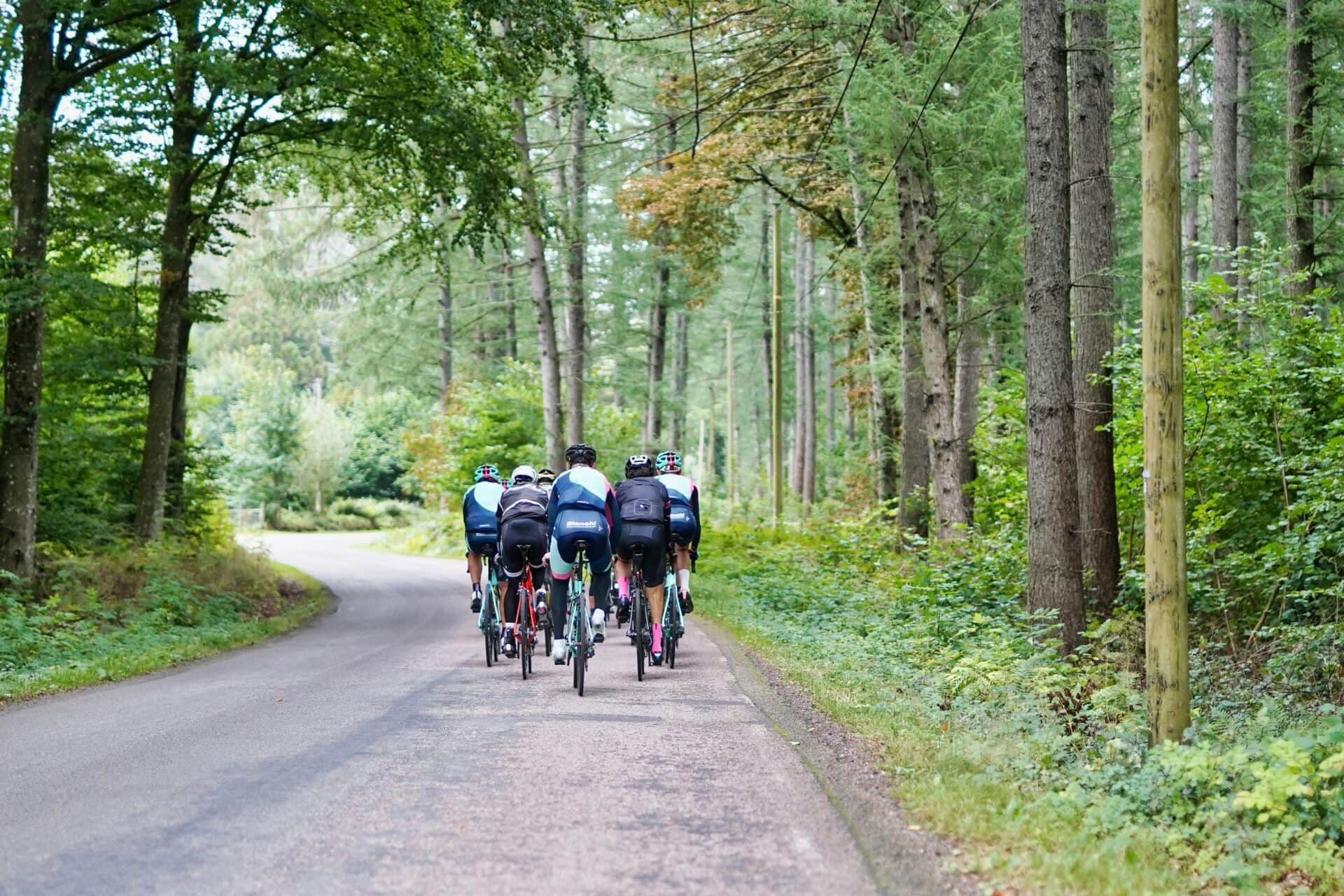 groupe de cyclistes stages